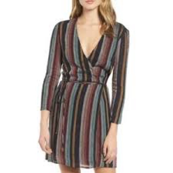 Rails striped metallic pattern wrap dress with v-neckline. Size medium. - Picture 2 of 6